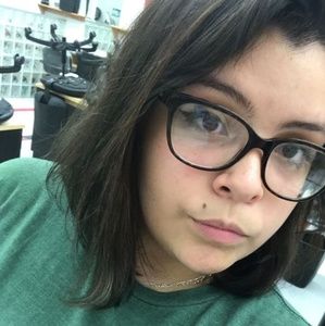 Meet your Posher, Zoe